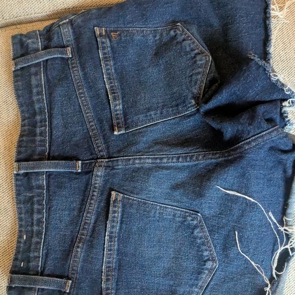 Madewell Curvy High Rise Denim Shorts - Picture 3 of 4